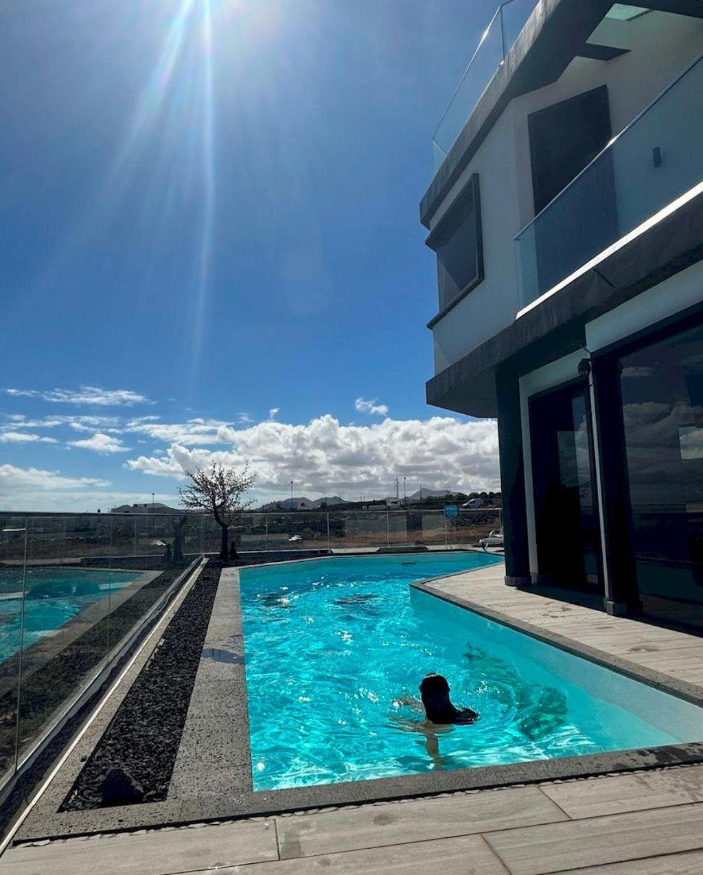 Villa Poseidon Corralejo With Private Heated Pool, Sauna And Stunning Volcano Views By Amazzzing Travel Exterior foto